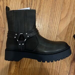 Brand new moto boots from shoedazzle